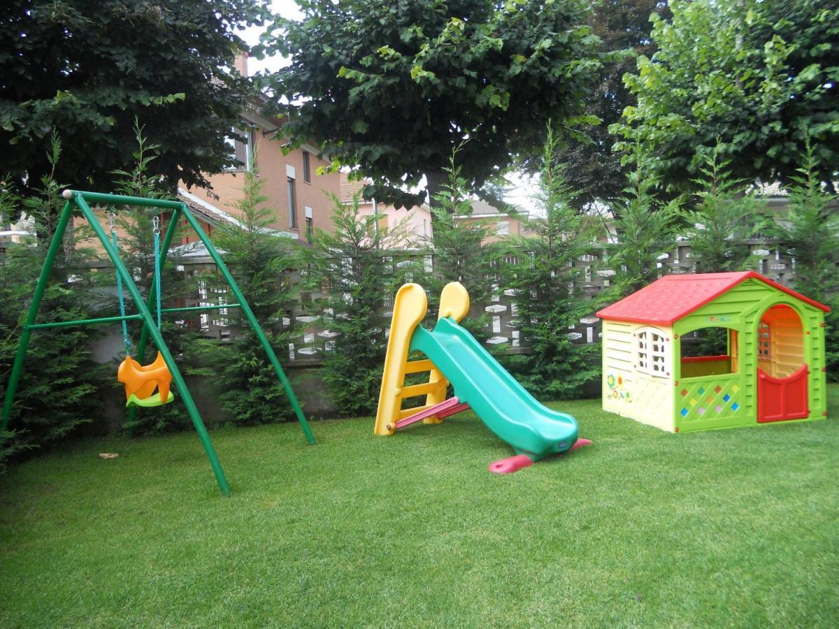 Beb Villa Aurora Карманьола Стая снимка